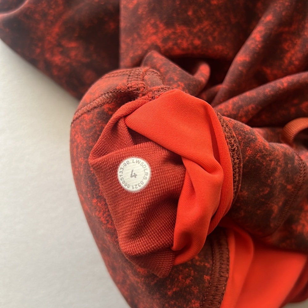 🚨 SOLD 🚨Lululemon Wunder Train HR Tight 25" Denim Wash Print Autumn Red Black - Picture 10 of 10